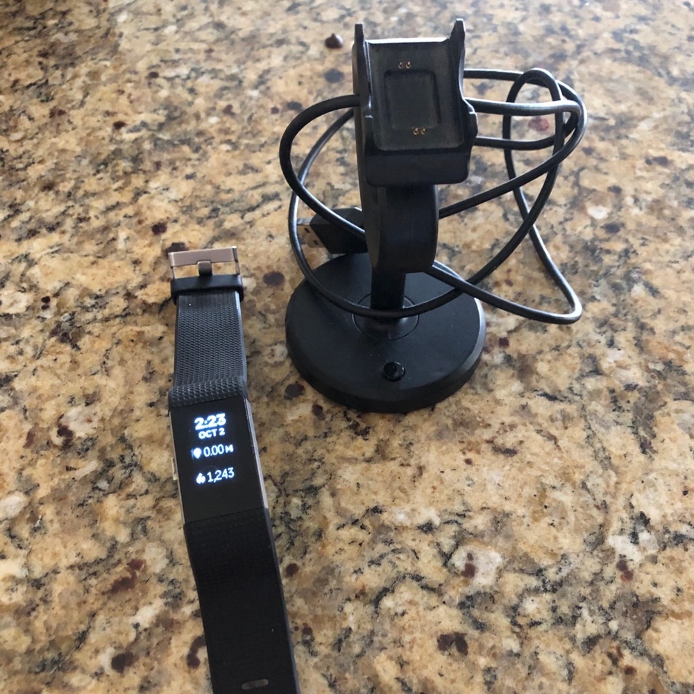 FitBit Charge 2 - Picture 5 of 6